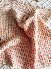 Cargar imagen en el visor de la galería, Mantita Cloud, versión grosor medio - Patrón Crochet