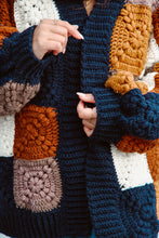 Cargar imagen en el visor de la galería, Cardigan Never Off - Patron Crochet