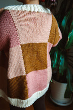 Cargar imagen en el visor de la galería, Cardigan Big Patchwork - Dos Agujas