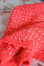 Cargar imagen en el visor de la galería, Mantita Cloud Version Bulky - Patron Crochet