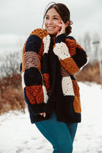 Cargar imagen en el visor de la galería, Cardigan Never Off - Patron Crochet