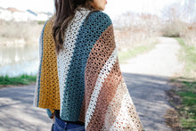 Cargar imagen en el visor de la galería, Summer Nights Wrap - Patron Crochet