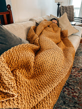 Cargar imagen en el visor de la galería, La Mantita de Dani - patrón Crochet