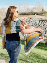 Cargar imagen en el visor de la galería, Summer Nights Wrap - Patron Crochet