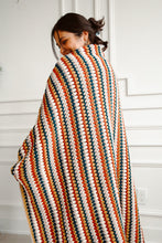 Cargar imagen en el visor de la galería, Mantita De Los 70s - Patron Crochet
